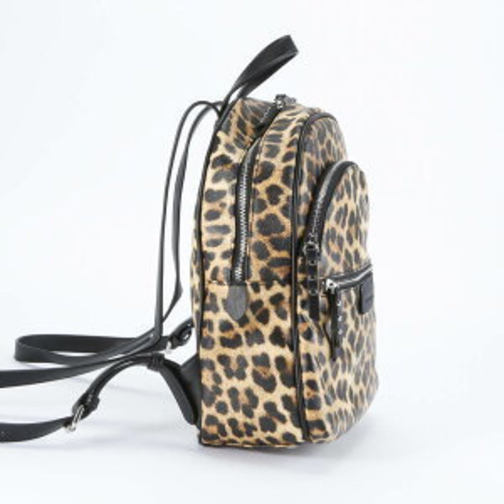 Backpack - Picture 3 of 7